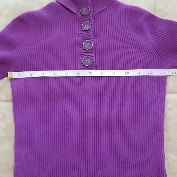 Victoria's Secret Moda International Sweater - Picture 5 of 8